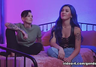 Daisy Taylor in Interview with Daisy Taylor and Nikki Hearts - GenderFlux